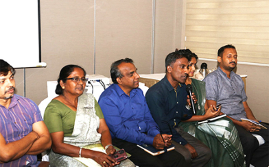 මැතිවරණ නිරීක්ෂකයින් හා වෘත්තිය සමිති නියෝජිතයින් වෙනුවෙන් වැඩසටහනක්